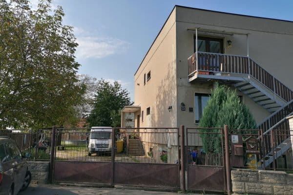 Prodej domu 173 m², pozemek 682 m², Nezvalova, Jirny Prodej domu 173 m², pozemek 682 m², Nezvalova, Jirny