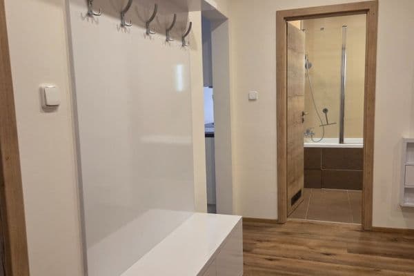 Pronájem bytu 2+kk 61 m², Tusarova, Hlavní město Praha Pronájem bytu 2+kk 61 m², Tusarova, Hlavní město Praha