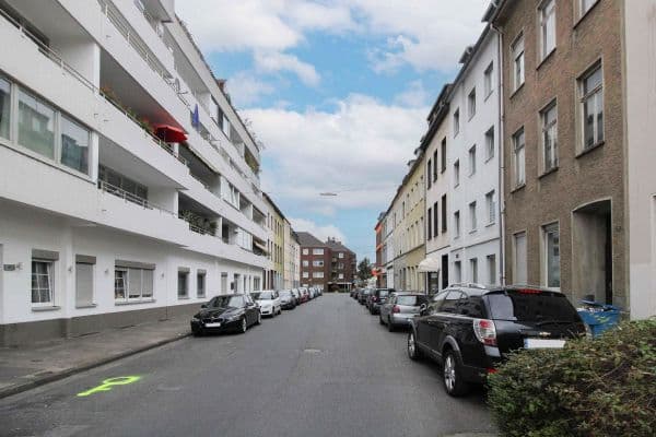 Pronájem bytu 3+1 96 m², Schwertstraße 65, Krefeld, Severní Porýní-Vestfálsko Pronájem bytu 3+1 96 m², Schwertstraße 65, Krefeld, Severní Porýní-Vestfálsko