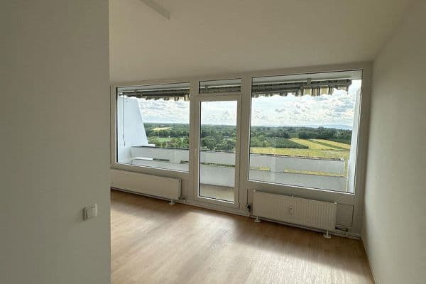 Pronájem bytu 2+1 62 m², Sertoriusring 5, Mainz, Porýní-Falc Pronájem bytu 2+1 62 m², Sertoriusring 5, Mainz, Porýní-Falc