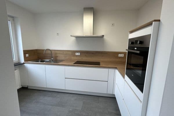 Pronájem bytu 4+kk 115 m², Großostheim Pronájem bytu 4+kk 115 m², Großostheim