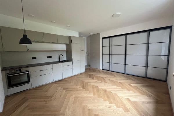 Pronájem bytu 2+kk 37 m², Kutnauerovo náměstí, Hlavní město Praha Pronájem bytu 2+kk 37 m², Kutnauerovo náměstí, Hlavní město Praha