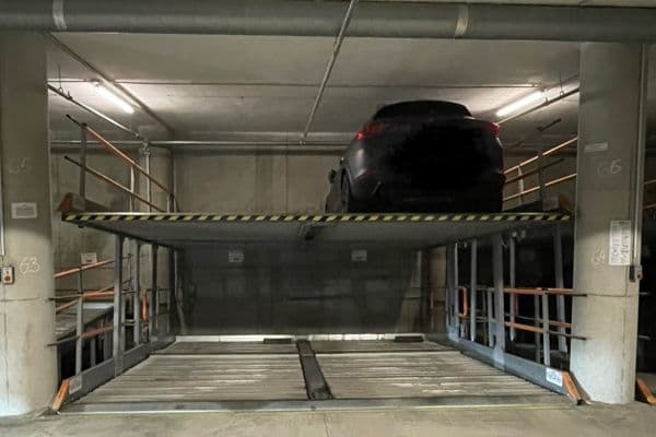 Pronájem garáže 13 m², Křenová, Brno, Jihomoravský kraj Pronájem garáže 13 m², Křenová, Brno, Jihomoravský kraj