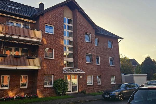 Prodej bytu 4+kk 139 m², Duisburg, Severní Porýní-Vestfálsko Prodej bytu 4+kk 139 m², Duisburg, Severní Porýní-Vestfálsko