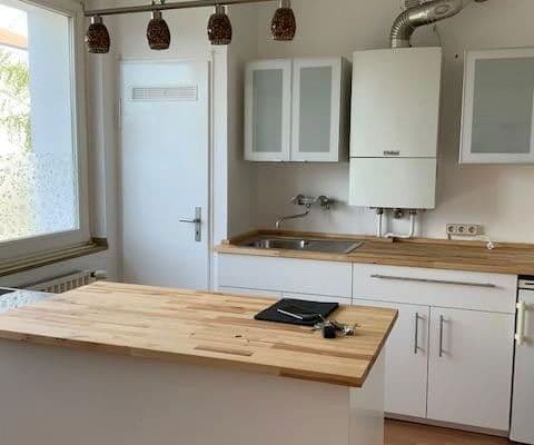 Pronájem bytu 1+1 48 m², Cáchy, Severní Porýní-Vestfálsko Pronájem bytu 1+1 48 m², Cáchy, Severní Porýní-Vestfálsko