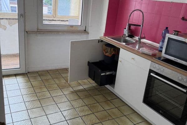 Pronájem bytu 3+1 70 m², Salierstr. 59, Pforzheim, Bádensko-Württembersko Pronájem bytu 3+1 70 m², Salierstr. 59, Pforzheim, Bádensko-Württembersko