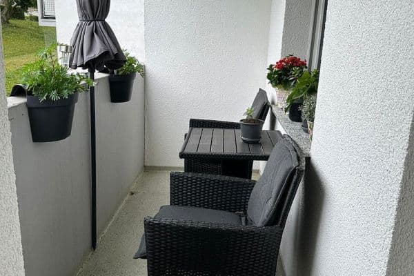 Pronájem bytu 3+1 75 m², Metterstr. 47, Sachsenheim Pronájem bytu 3+1 75 m², Metterstr. 47, Sachsenheim