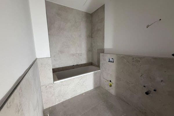 Pronájem bytu 1+1 41 m², Falkenstraße 5, Ludwigshafen Pronájem bytu 1+1 41 m², Falkenstraße 5, Ludwigshafen