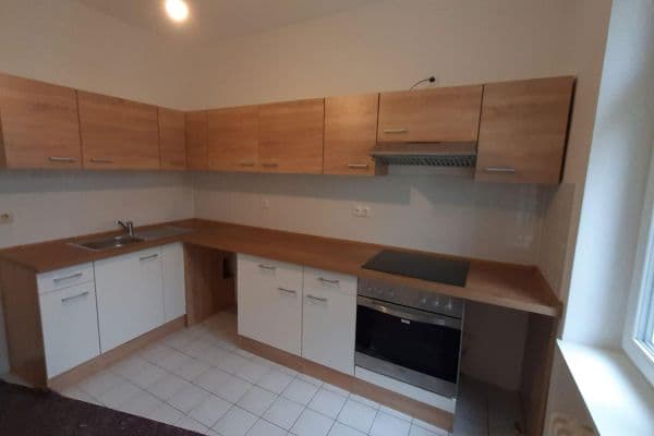 Pronájem bytu 2+1 57 m², Ringbahnstr.27, Berlin, Berlín Pronájem bytu 2+1 57 m², Ringbahnstr.27, Berlin, Berlín