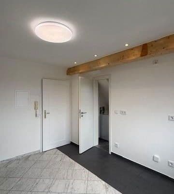 Pronájem bytu 1+1 30 m², Schwarzhölzlstraße 6, Karlsfeld, Bavorsko Pronájem bytu 1+1 30 m², Schwarzhölzlstraße 6, Karlsfeld, Bavorsko