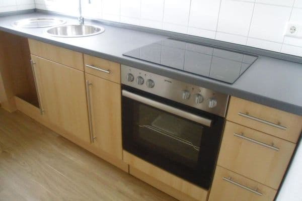 Pronájem bytu 1+1 32 m², Heilbronn, Bádensko-Württembersko Pronájem bytu 1+1 32 m², Heilbronn, Bádensko-Württembersko