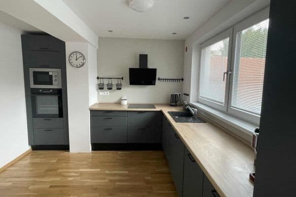 Pronájem bytu 4+kk 90 m², Nad Lesíkem, Praha Pronájem bytu 4+kk 90 m², Nad Lesíkem, Praha