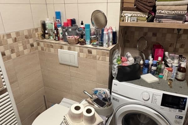 Pronájem bytu 1+kk 35 m², Uherova, Chýně Pronájem bytu 1+kk 35 m², Uherova, Chýně