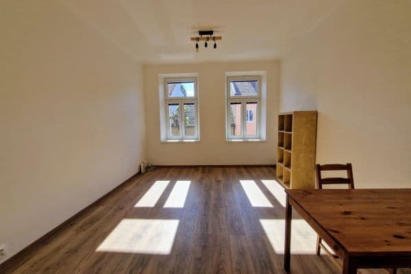 Pronájem bytu 2+1 56 m², Taussigova, Brno Pronájem bytu 2+1 56 m², Taussigova, Brno