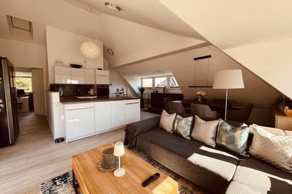 Pronájem bytu 2+1 74 m², Unterhaching, Bavorsko Pronájem bytu 2+1 74 m², Unterhaching, Bavorsko