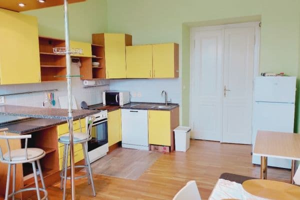 Pronájem bytu 3+1 114 m², Husitská, Praha Pronájem bytu 3+1 114 m², Husitská, Praha