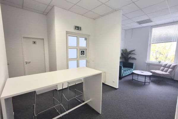 Pronájem kanceláře 75 m², Lilienthalstraße 3d, Schönefeld Pronájem kanceláře 75 m², Lilienthalstraße 3d, Schönefeld