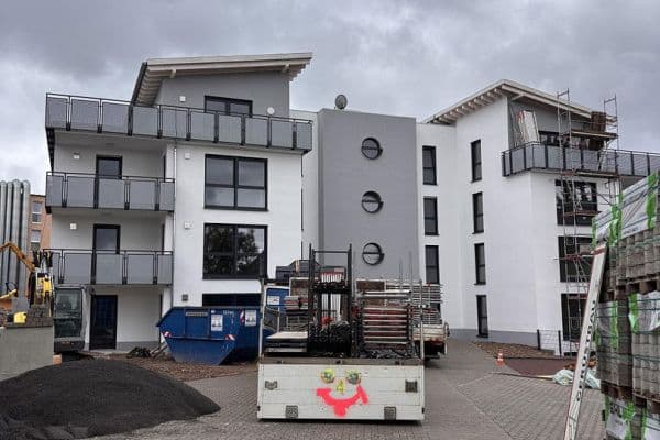 Pronájem bytu 3+1 100 m², Hauptstraße 52, Saarbrücken, Země Sársko Pronájem bytu 3+1 100 m², Hauptstraße 52, Saarbrücken, Země Sársko