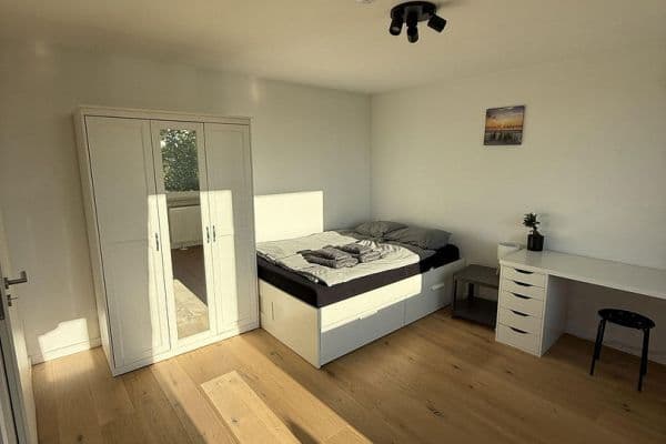 Pronájem bytu 1+1 33 m², Schleißheimer Str. 442, München, Bavorsko Pronájem bytu 1+1 33 m², Schleißheimer Str. 442, München, Bavorsko