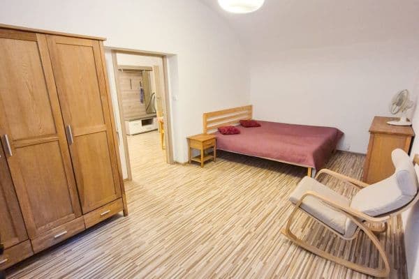 Pronájem nebytového prostoru 40 m², Drtinova, Praha, Praha Pronájem nebytového prostoru 40 m², Drtinova, Praha, Praha