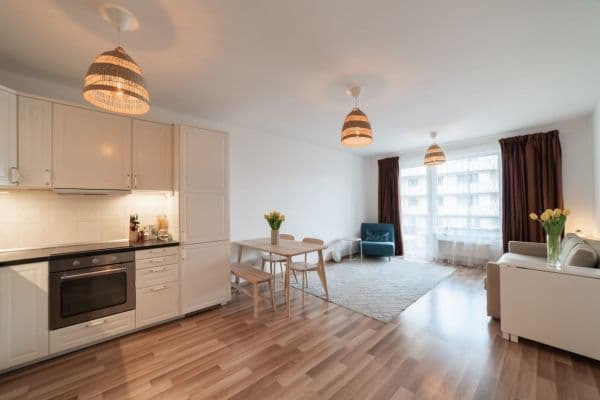 Pronájem bytu 1+kk 45 m², Zvěřinova, Praha Pronájem bytu 1+kk 45 m², Zvěřinova, Praha