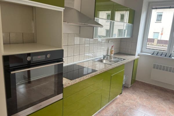 Pronájem bytu 3+1 90 m², Čs. armády, Žamberk Pronájem bytu 3+1 90 m², Čs. armády, Žamberk