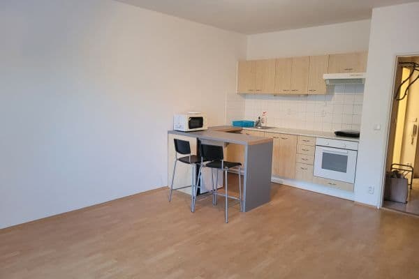 Pronájem bytu 1+kk 30 m², Za Mlýnem, Hostivice Pronájem bytu 1+kk 30 m², Za Mlýnem, Hostivice