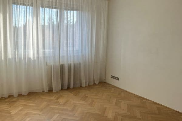 Pronájem bytu 2+1 55 m², Na Petřinách, Praha Pronájem bytu 2+1 55 m², Na Petřinách, Praha