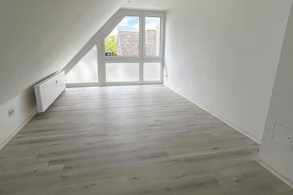 Pronájem bytu 2+1 41 m², Goldbachstraße 17, Nürnberg, Bavorsko Pronájem bytu 2+1 41 m², Goldbachstraße 17, Nürnberg, Bavorsko