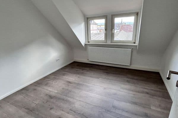 Pronájem bytu 2+1 60 m², Kaiserslautern, Porýní-Falc Pronájem bytu 2+1 60 m², Kaiserslautern, Porýní-Falc