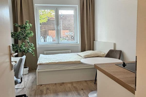 Pronájem bytu 1+1 20 m², Sonnenstr. 36a, Düsseldorf Pronájem bytu 1+1 20 m², Sonnenstr. 36a, Düsseldorf