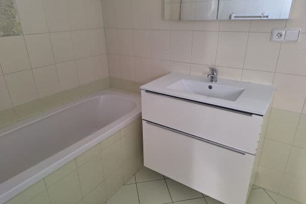Pronájem bytu 2+1 53 m², Úhonická, Jeneč Pronájem bytu 2+1 53 m², Úhonická, Jeneč