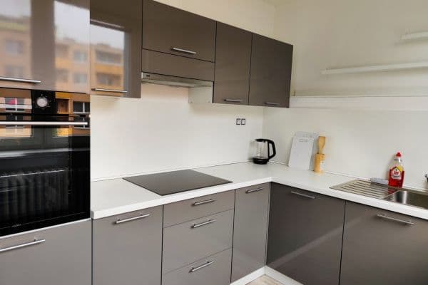 Pronájem bytu 3+1 79 m², Luční, Ivančice Pronájem bytu 3+1 79 m², Luční, Ivančice