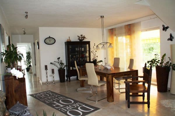 Pronájem bytu 3+1 107 m², Aglasterhausen Pronájem bytu 3+1 107 m², Aglasterhausen