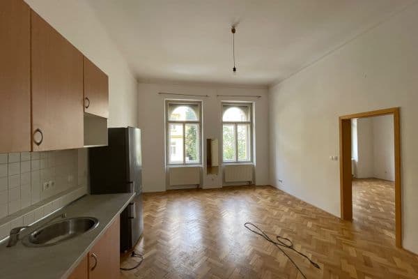 Pronájem bytu 2+kk 55 m², Muchova, Praha Pronájem bytu 2+kk 55 m², Muchova, Praha
