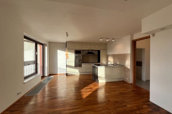 Pronájem bytu 4+kk 90 m², U Uranie, Hlavní město Praha Pronájem bytu 4+kk 90 m², U Uranie, Hlavní město Praha