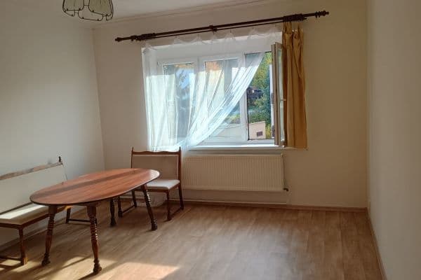 Pronájem bytu 3+1 85 m², Na Truhlářce, Praha Pronájem bytu 3+1 85 m², Na Truhlářce, Praha