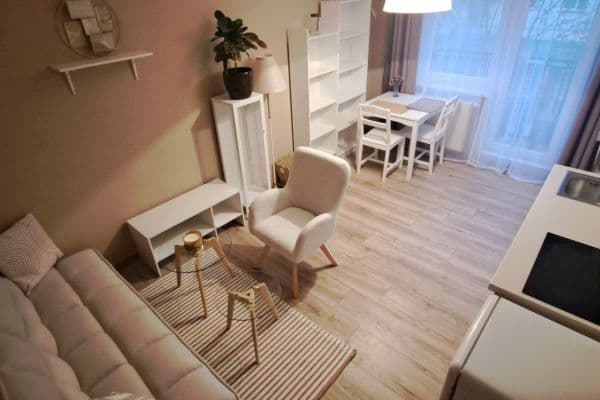 Prodej bytu 2+kk 30 m², Braniborská, Milovice, Středočeský kraj Prodej bytu 2+kk 30 m², Braniborská, Milovice, Středočeský kraj