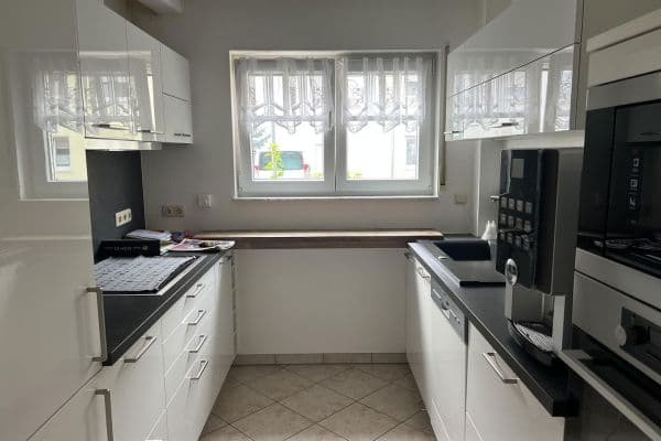 Prodej bytu 5+1 121 m², Mühlheim Prodej bytu 5+1 121 m², Mühlheim