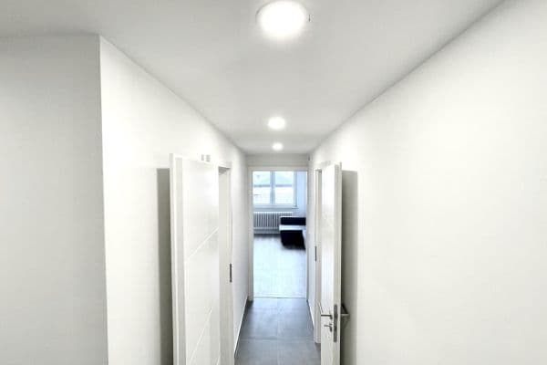 Pronájem bytu 2+1 40 m², Bahnhofstr. 0, Brühl Pronájem bytu 2+1 40 m², Bahnhofstr. 0, Brühl