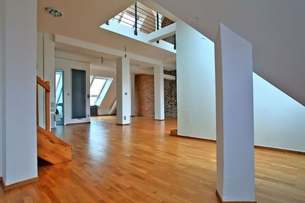 Pronájem kanceláře 110 m², Berlin, Berlín Pronájem kanceláře 110 m², Berlin, Berlín