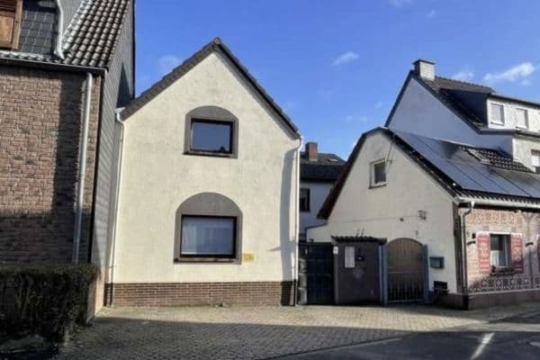 Prodej domu 124 m², pozemek 416 m², Wesseling Prodej domu 124 m², pozemek 416 m², Wesseling