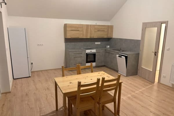Pronájem bytu 3+kk 80 m², Ve Dvojích, Jiříkovice Pronájem bytu 3+kk 80 m², Ve Dvojích, Jiříkovice