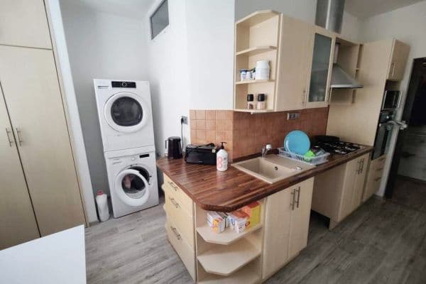 Pronájem bytu 3+1 68 m², Schweitzerova, Olomouc Pronájem bytu 3+1 68 m², Schweitzerova, Olomouc