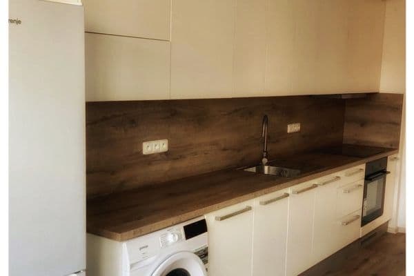 Prodej bytu 4+1 104 m², Smikova, Praha Prodej bytu 4+1 104 m², Smikova, Praha