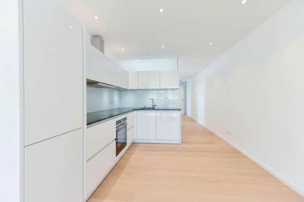 Pronájem bytu 3+1 118 m², Köln Pronájem bytu 3+1 118 m², Köln