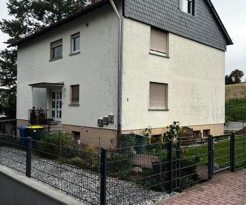 Prodej domu 254 m², pozemek 610 m², Wiesbadener Straße 2, Hünstetten-Kesselbach Prodej domu 254 m², pozemek 610 m², Wiesbadener Straße 2, Hünstetten-Kesselbach