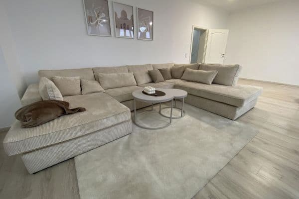 Pronájem bytu 3+1 99 m², Neumarkt 19, Duisburg Ruhrort, Severní Porýní-Vestfálsko Pronájem bytu 3+1 99 m², Neumarkt 19, Duisburg Ruhrort, Severní Porýní-Vestfálsko