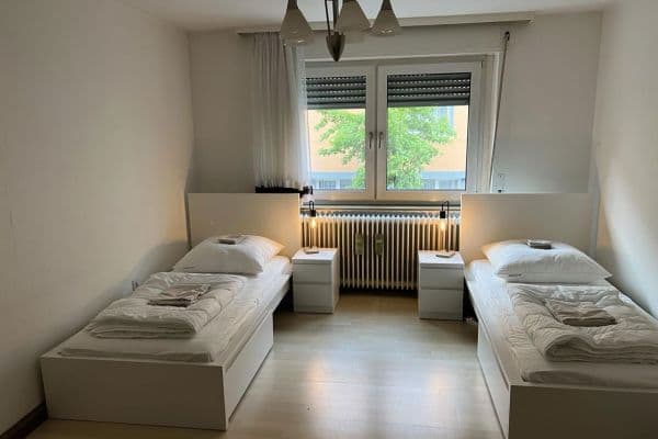 Pronájem bytu 1+1 35 m², Kaiser-Friedrich-Str. 34, Pforzheim, Bádensko-Württembersko Pronájem bytu 1+1 35 m², Kaiser-Friedrich-Str. 34, Pforzheim, Bádensko-Württembersko