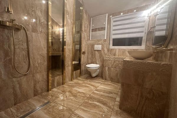 Prodej bytu 3+1 80 m², Hamburg, Hamburg Prodej bytu 3+1 80 m², Hamburg, Hamburg